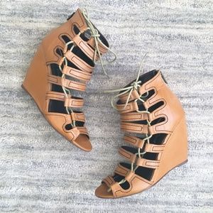 2LipsToo | Wedge Sandals